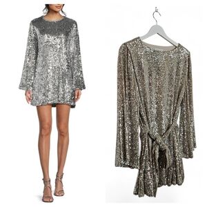 GB Giani Bini Sequin Mini Dress Size S Long Sleeve Crew Neck Shift Party Holiday